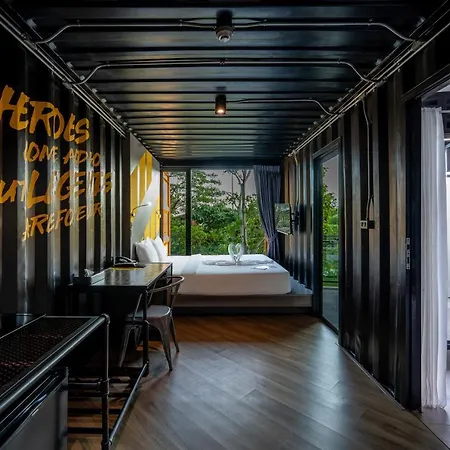 Hivetel Hotel Chalong Exterior photo